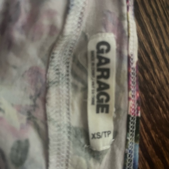 SIZE XS Garage Tank floral pattern - Picture 4 of 4